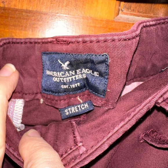 American Eagle Outfitter’s Women's Burgundy Skinny Jeans - Picture 3 of 8